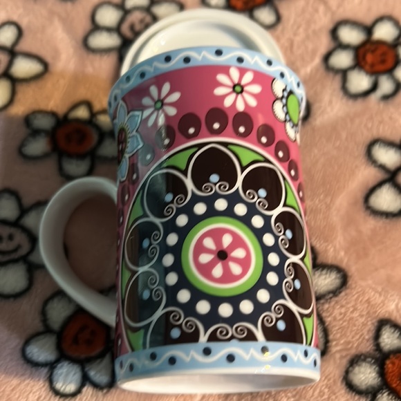 Vera Bradley Pink Cupcake Covered Mug - Picture 7 of 8